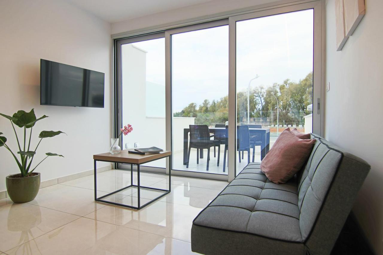 Phaedrus Living - Seaside Luxury Flat Harbour 109 Apartment Paphos Ngoại thất bức ảnh