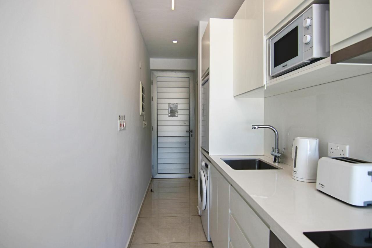 Phaedrus Living - Seaside Luxury Flat Harbour 109 Apartment Paphos Ngoại thất bức ảnh